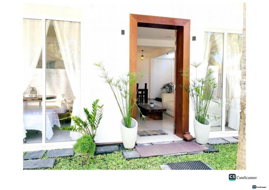 Ayona Beach Villa Katuneriya Εξωτερικό φωτογραφία